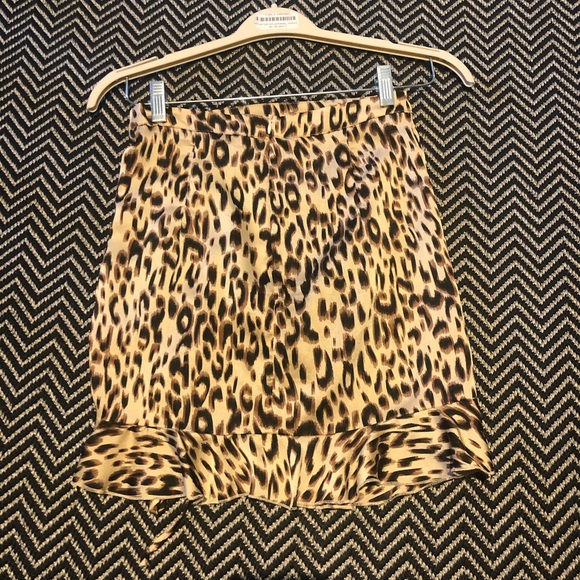 Leopard Mini Skirt - Picture 2 of 3